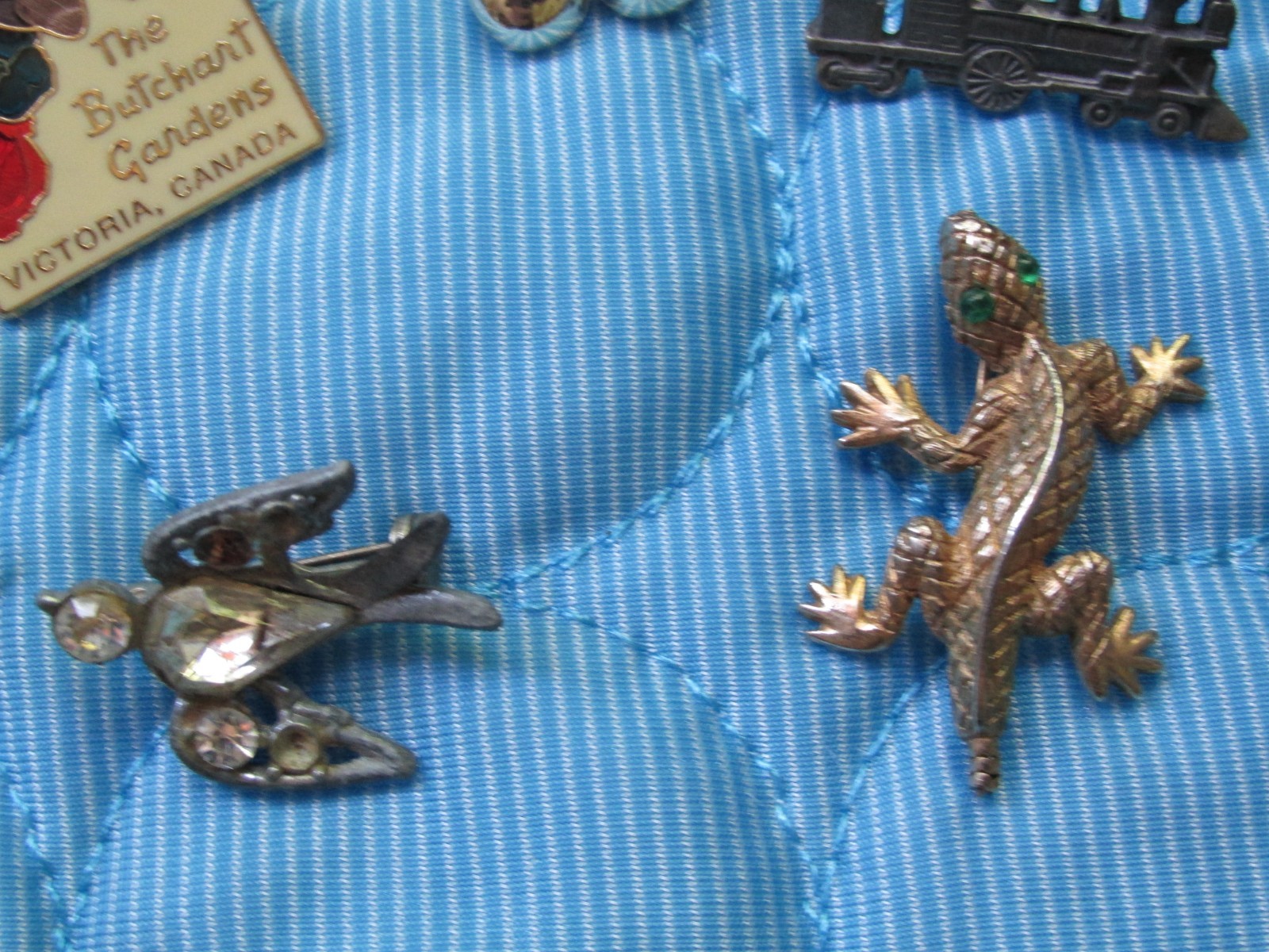 Lot of 35 Mixed Lot Brooches/Pins – some Scratched/Damaged/missing Stones As Is
