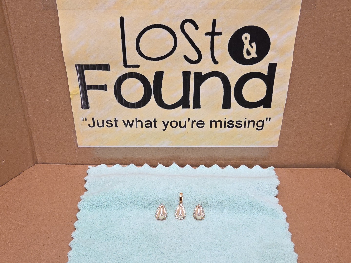 Vintage Signed ROMAN Pendant Earrings Demi Set Faux Pearl Rhinestones *SEE PICS