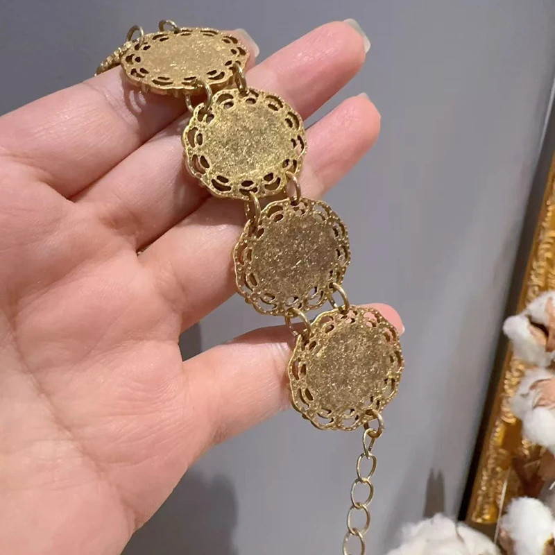 Vintage Cameo Portrait Bracelet Retro Gold Color Hollow Charm Bangle for Women