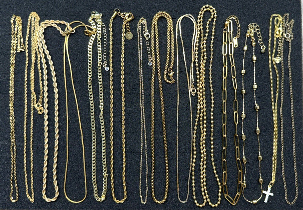 100 pcs Vintage Now Gold Tone Pendants Chains Necklaces Lot Signed & Unsigned