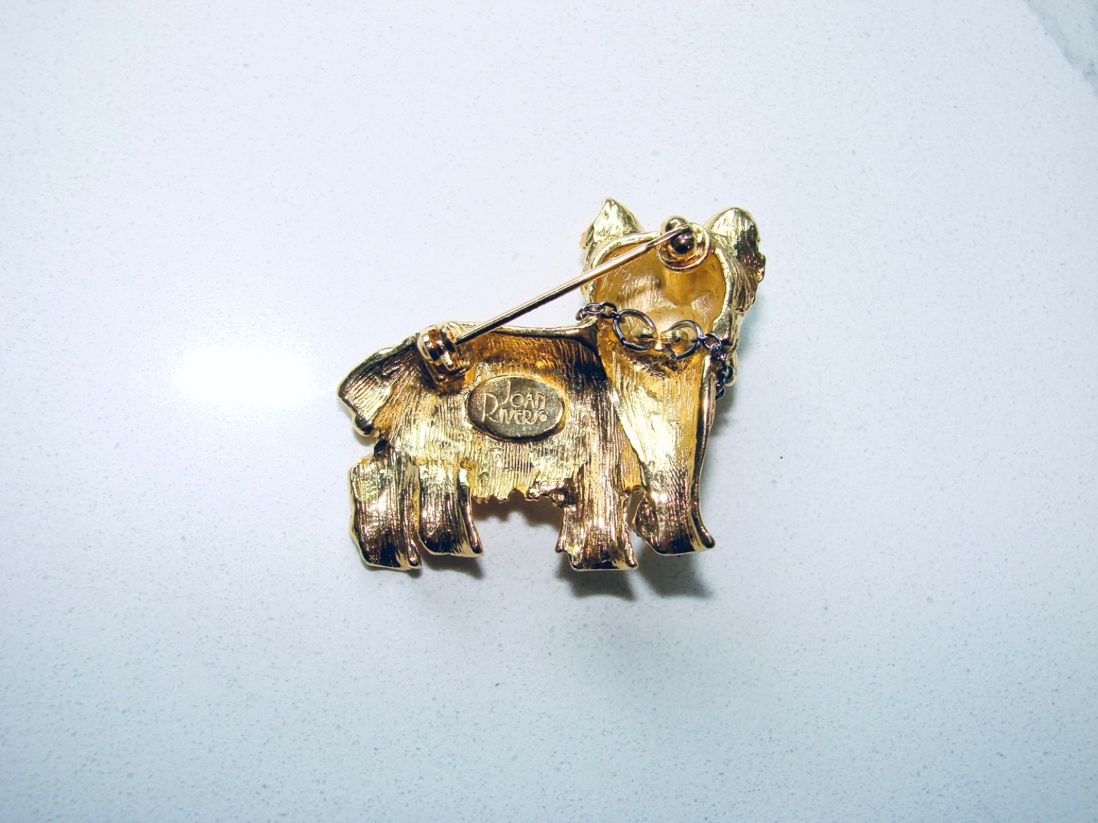 Vintage JOAN RIVERS Yorkie TERRIER DOG Brooch PIN Set With Chain GOLD TONE