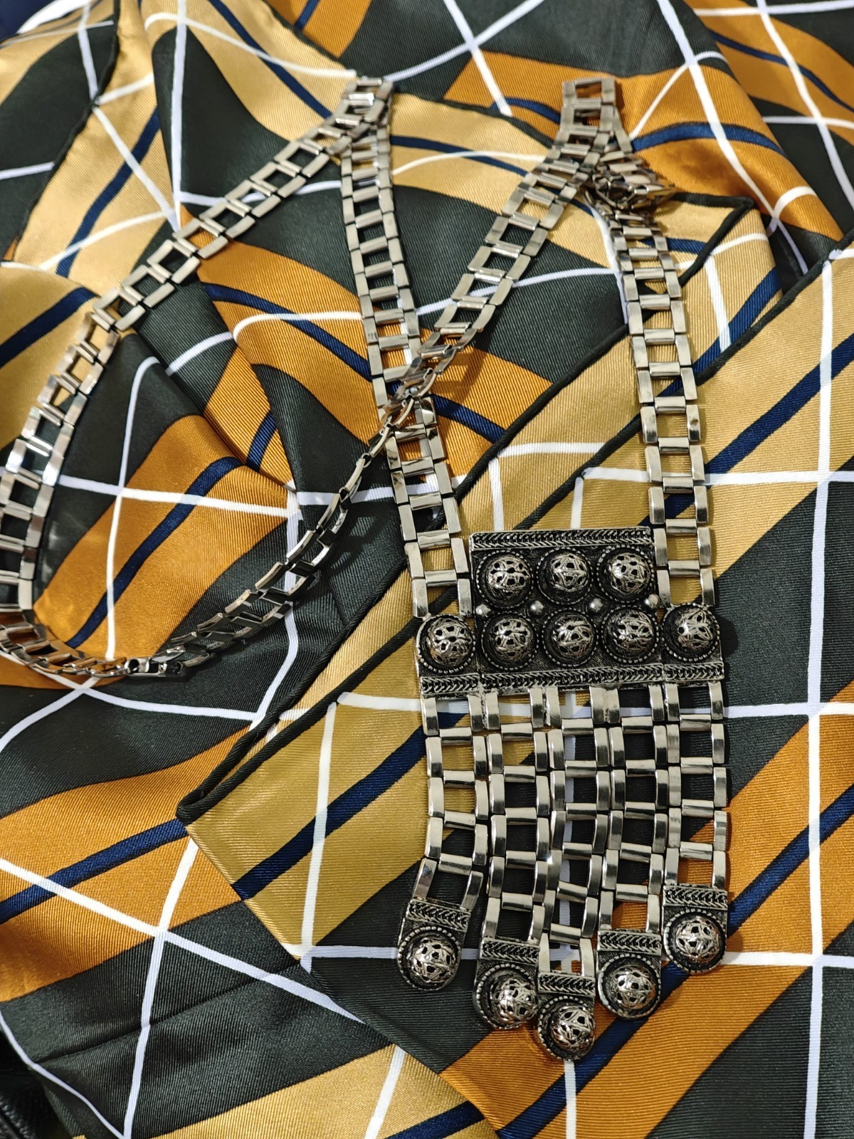 Vintage SIGNED Designer EDLEE 70’s Modernist Long Fringed Necklace 30” Silver
