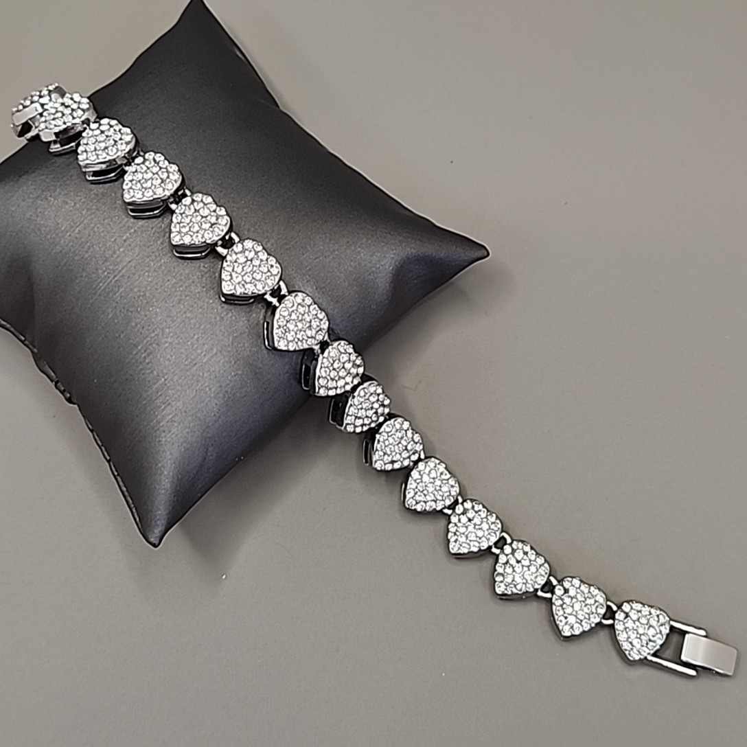 Vintage Heart Bracelet Pave Clear Rhinestones Silver Tone Linked 7.25″