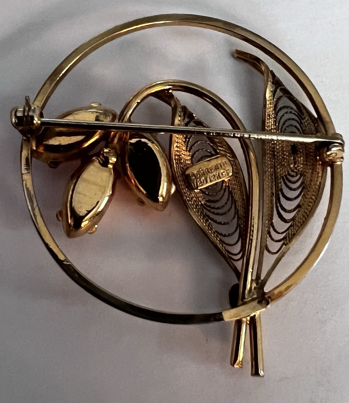 Vintage Sorrento 1/20th 12k Yellow Gold Fill GF Filigree Coral Pin Brooch 4.8g