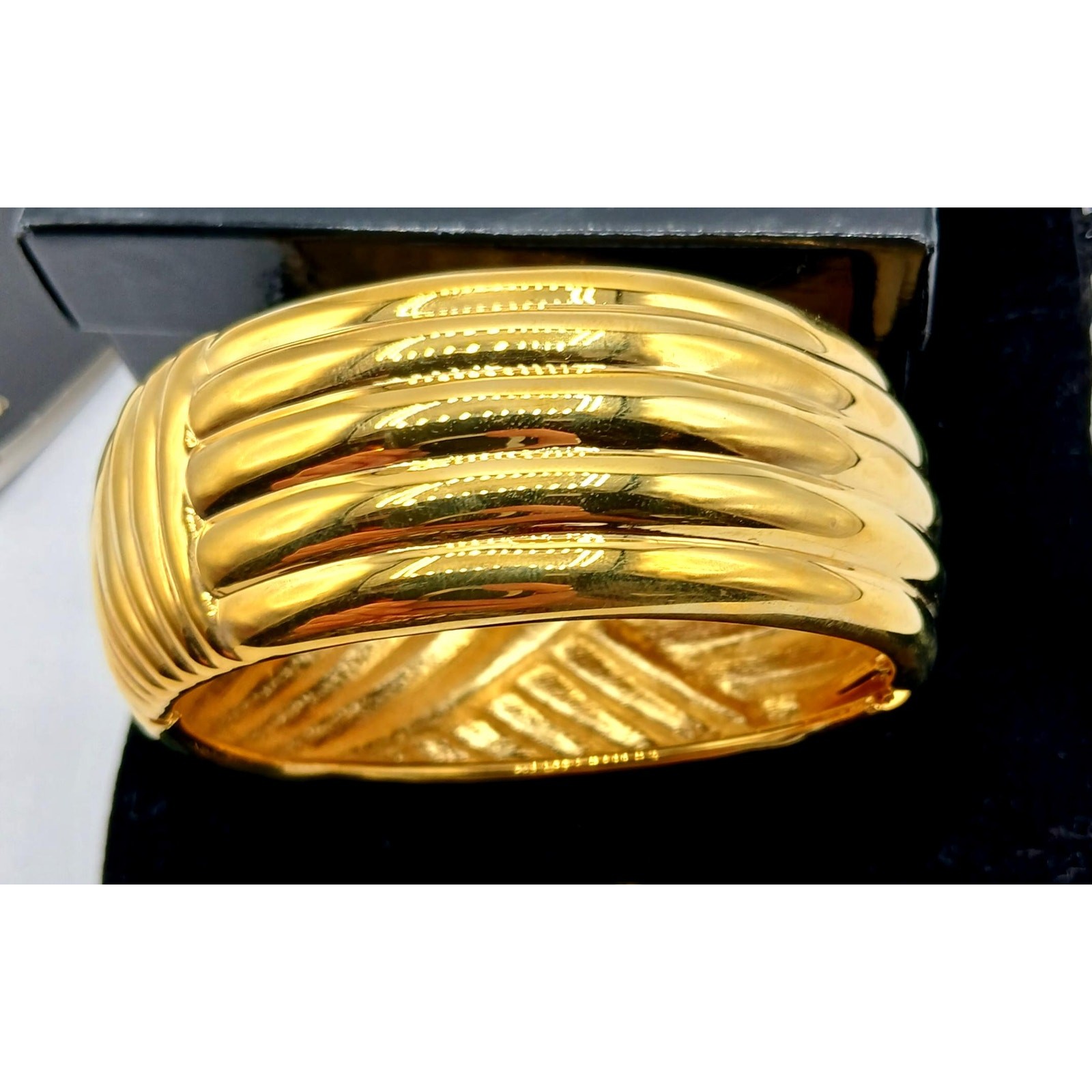 New in Box JOAN RIVERS Signed Hinged Bracelet