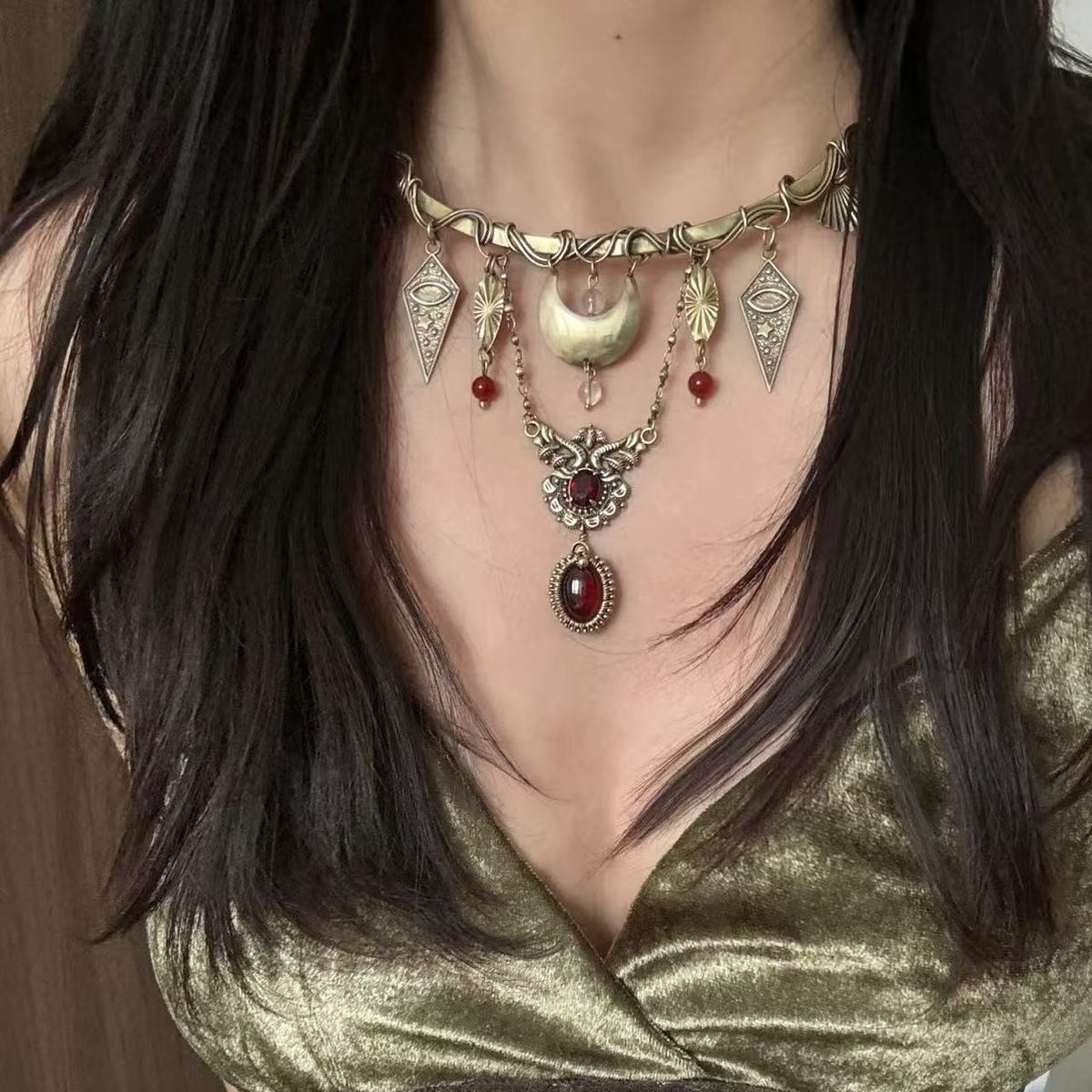 Vintage bronze crescent moon choker