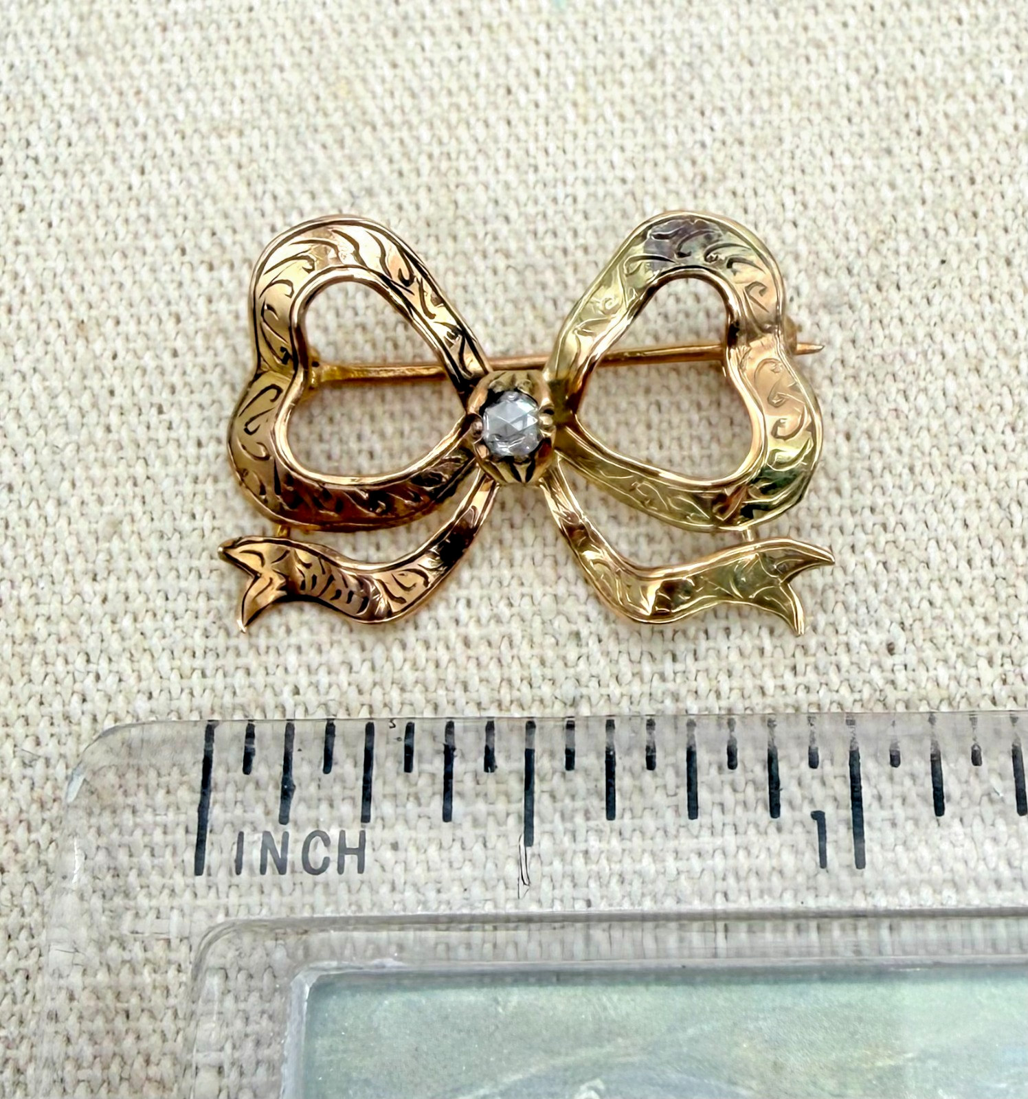 Antique Victorian 10K Gold Engraved Bow Brooch Pin w/ Rose Cut Diamond – 1.84g
