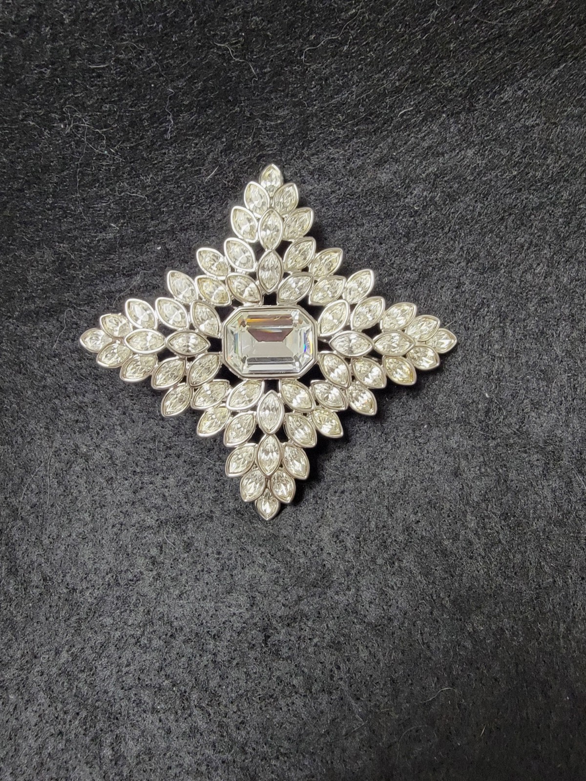 VTG 1960s Kenneth Jay Lane Oval Stamp Crystal Cruciform Brooch Jackie Kennedy