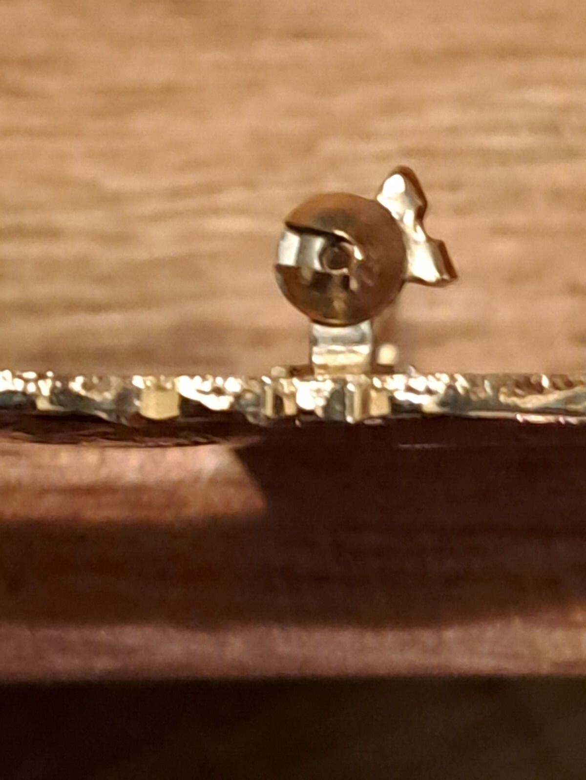 Fish & Crown / United Kingdom / 1980’s Orange Tabby / Enamel Cat Brooch 1 3/4″