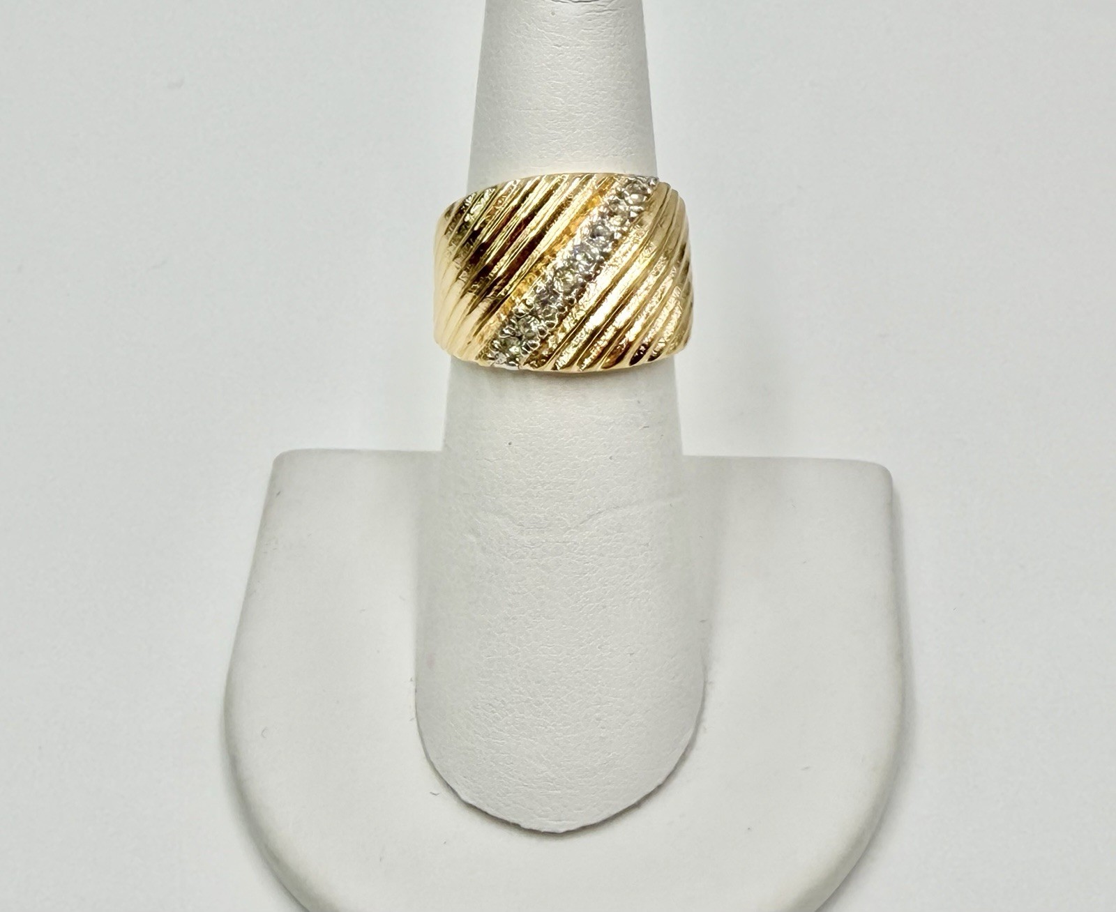 Vintage Aurora Jewelry CO Ring Gold Tone Clear Rhinestone Wide 18kt HGE Sz 6.75