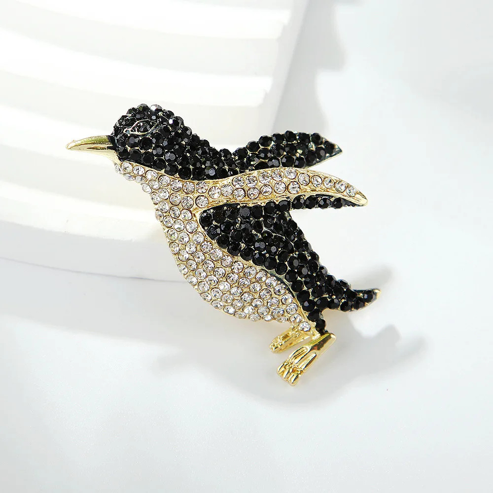 Rhinestone Penguin Brooch High-end Animal Pin Jewelry