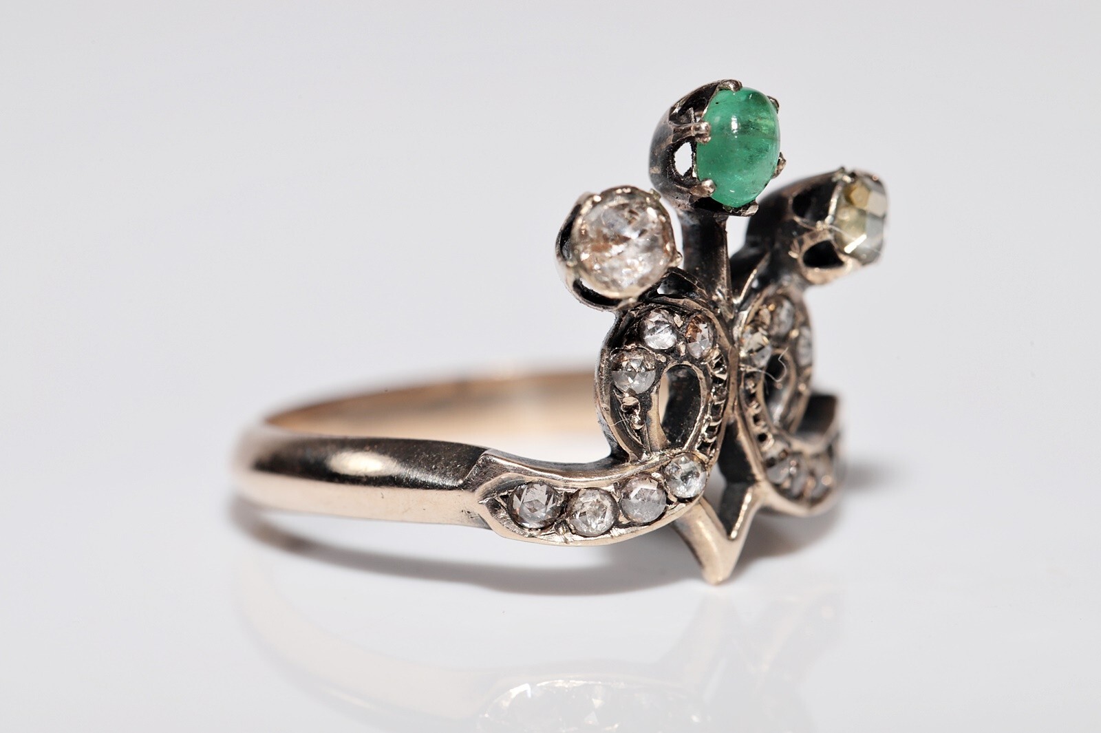 Antique Circa 1900s Ottoman 14k Gold Natural Rose Cut Diamond And Emerald Ring