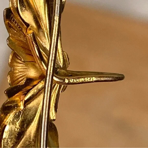 Antique Gold Floral Leaf Convertible Pendant Brooch