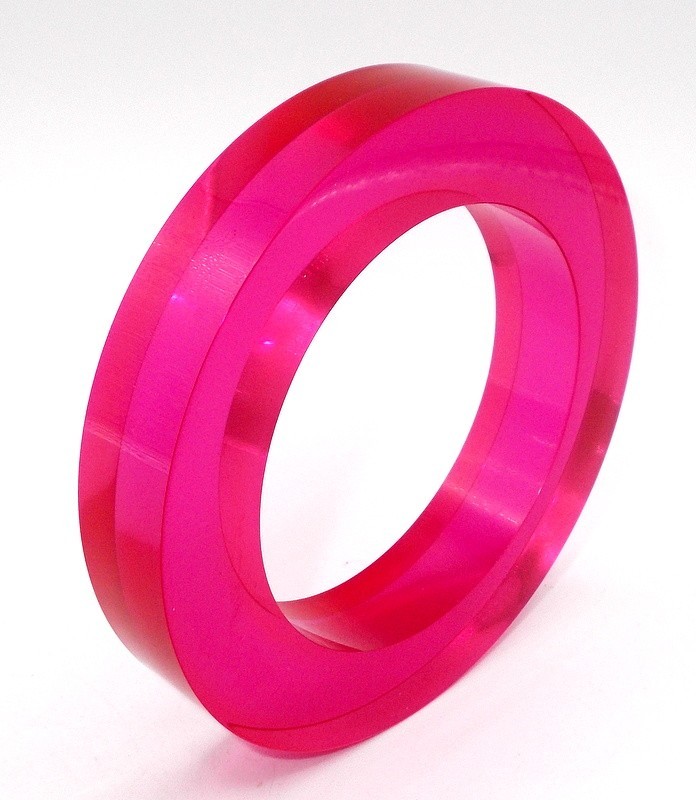 Vintage Clear Hot Pink Lucite Chunky Bangle Bracelet 1990s Designer 5/8″ Wide