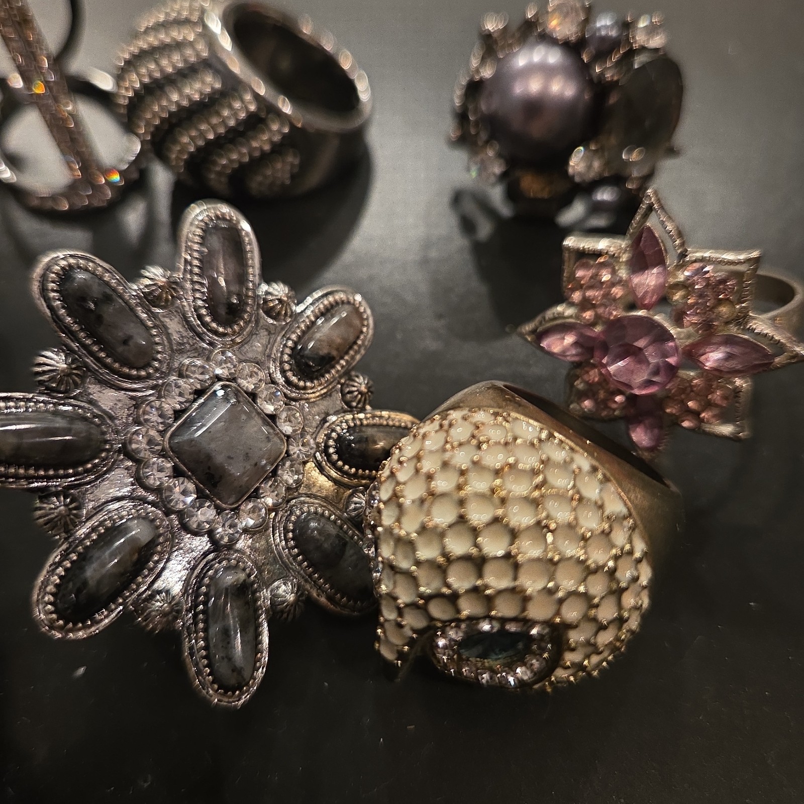 14pc Mixed Lot Vintage Style Rings & Stones, Gold & Silver Tone