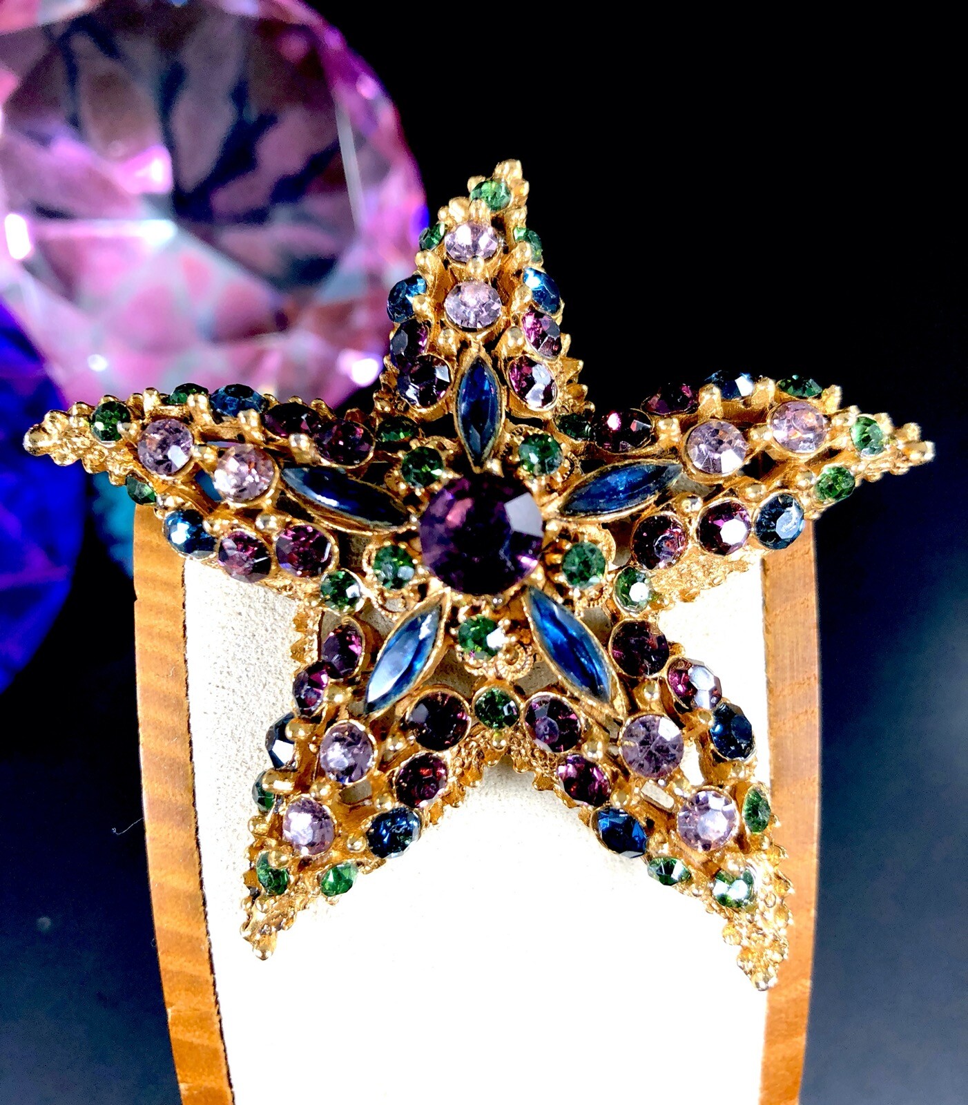 FLORENZA GOLDTONE AMETHYST SAPPHIRE GREEN RHINESTONE ENCRUSTED STARFISH BROOCH