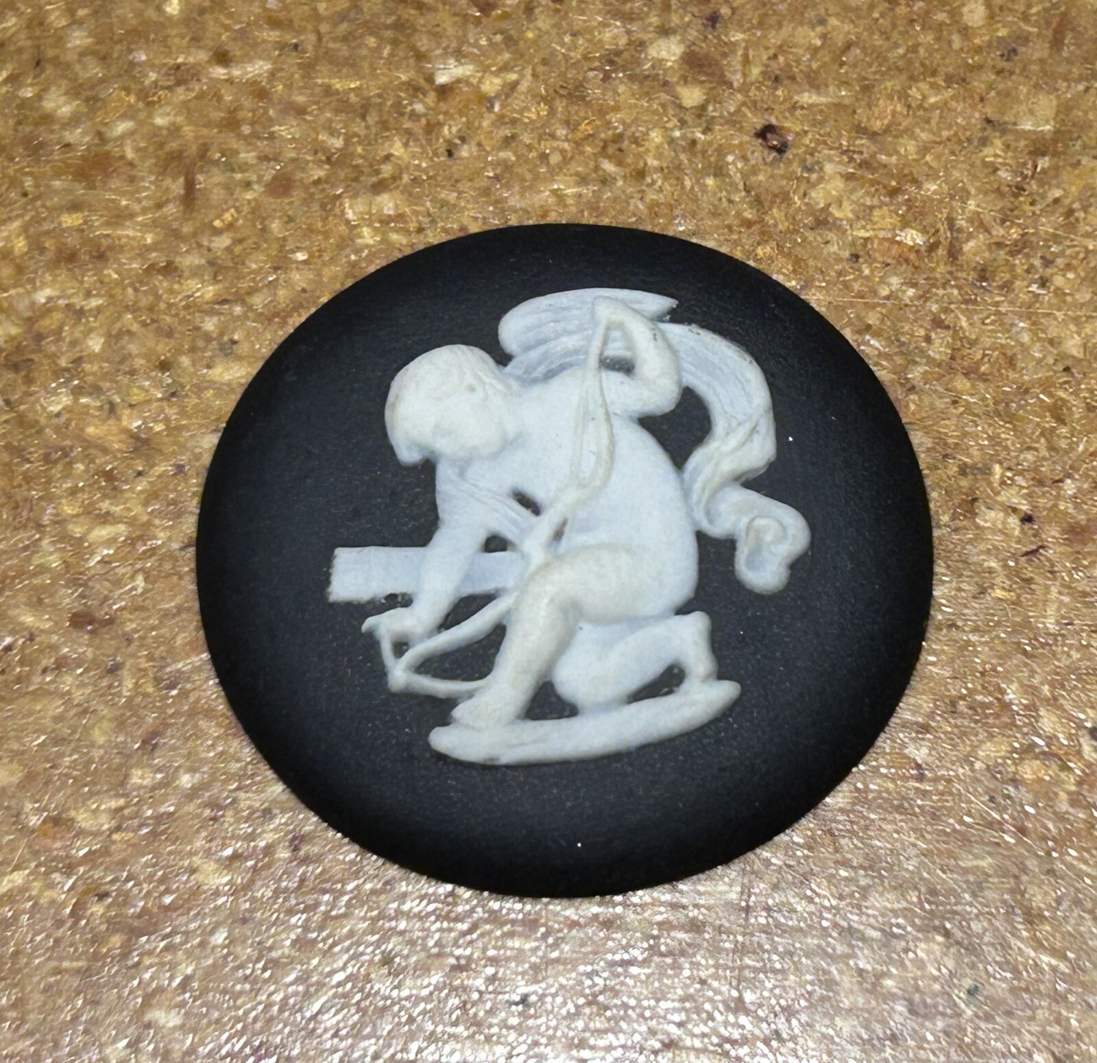 Vintage Authentic Unused WEDGWOOD Cupid 29mm Cameo In Black Jasperware