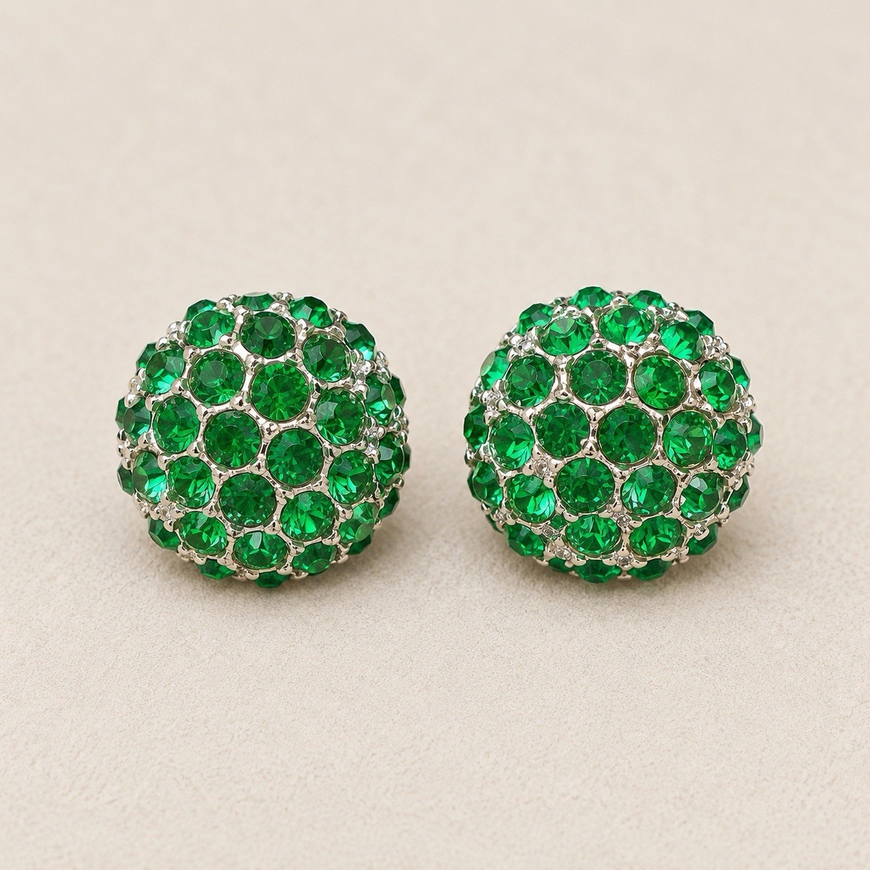 VTG Green Rhinestone Dome Clip On Earrings Emerald Crystal Statement Earrings
