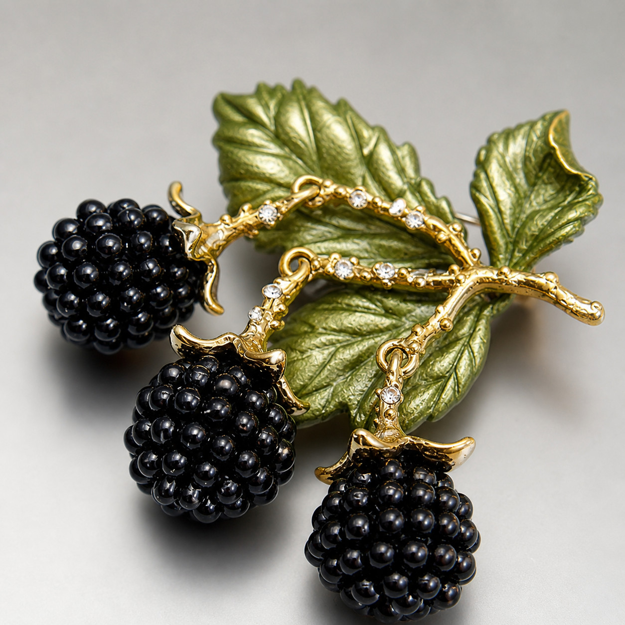 Elegant Vintage Blackberry Brooch Pin Rhinestone Crystal Gold Leaf Women Men Gif
