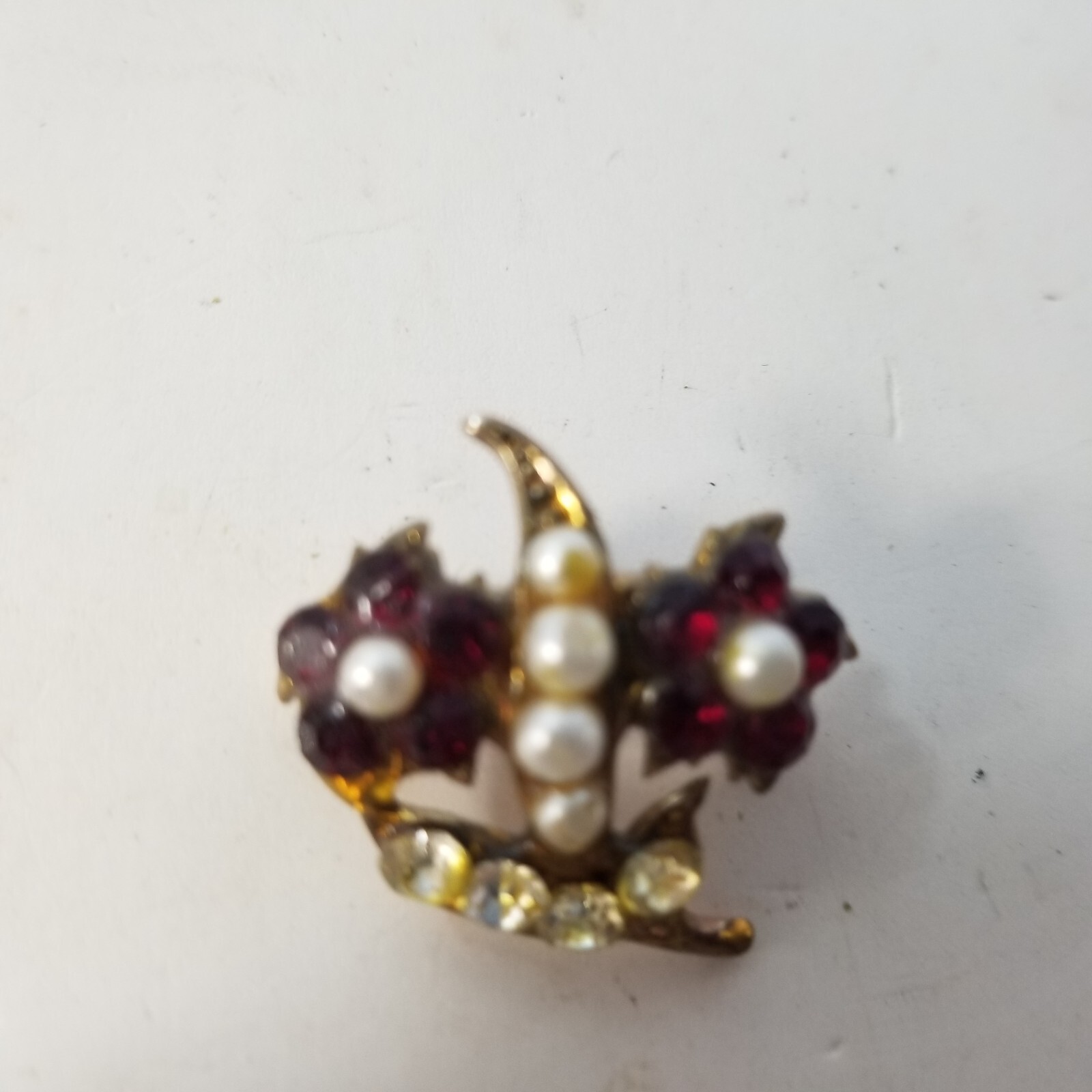 Flower Rhinestone Brooch Vtg Red Gold Tone Faux Pearl Pin Brooch