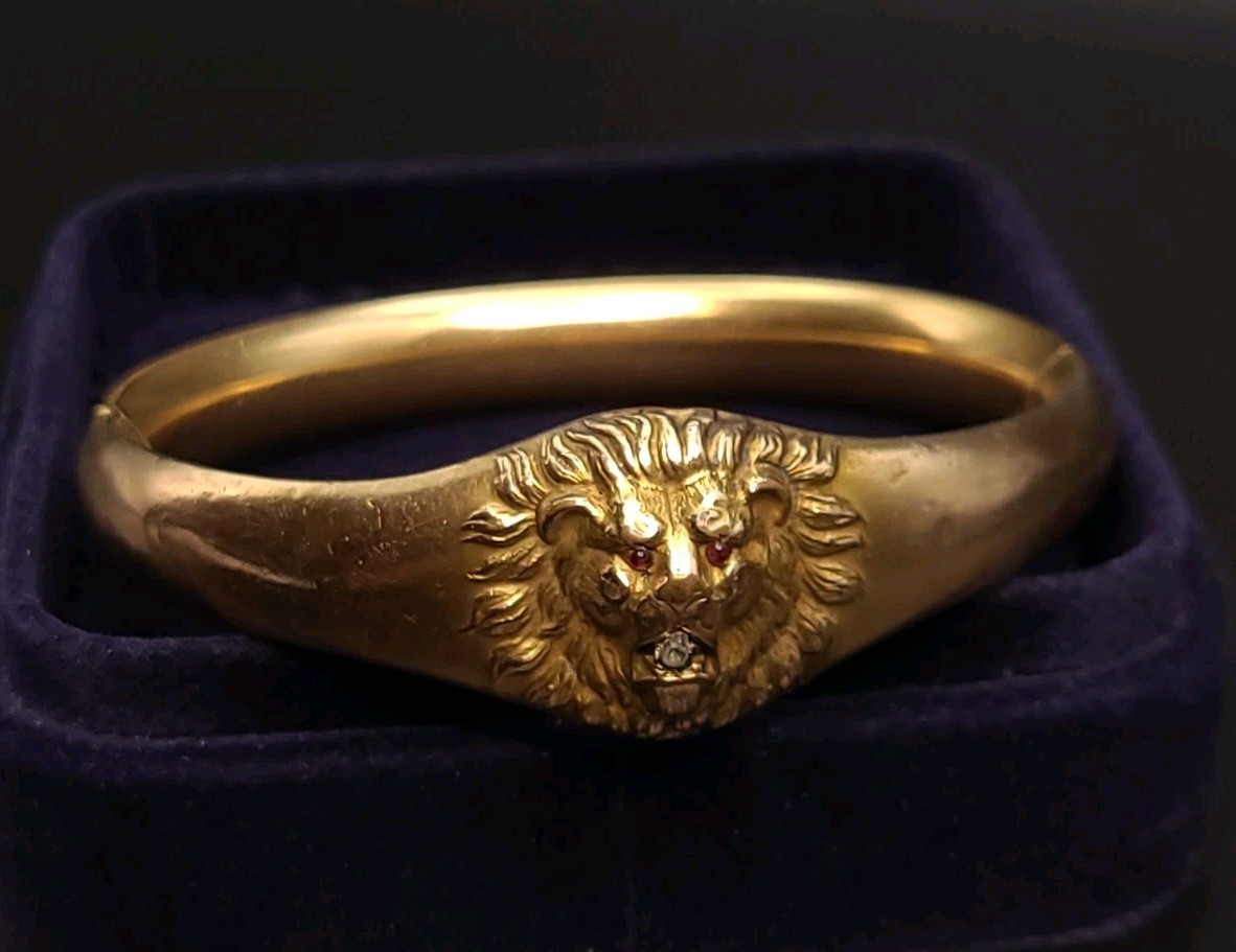 Antique Victorian Gold Filled Lion Head Bangle Bracelet Ruby Paste JMC