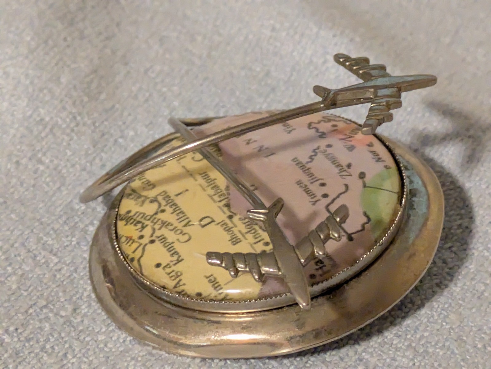VINTAGE METAL TRAVEL BROOCH PIN JET PLANE AIRPLANES FLYING MAP ASIA INDIA CHINA