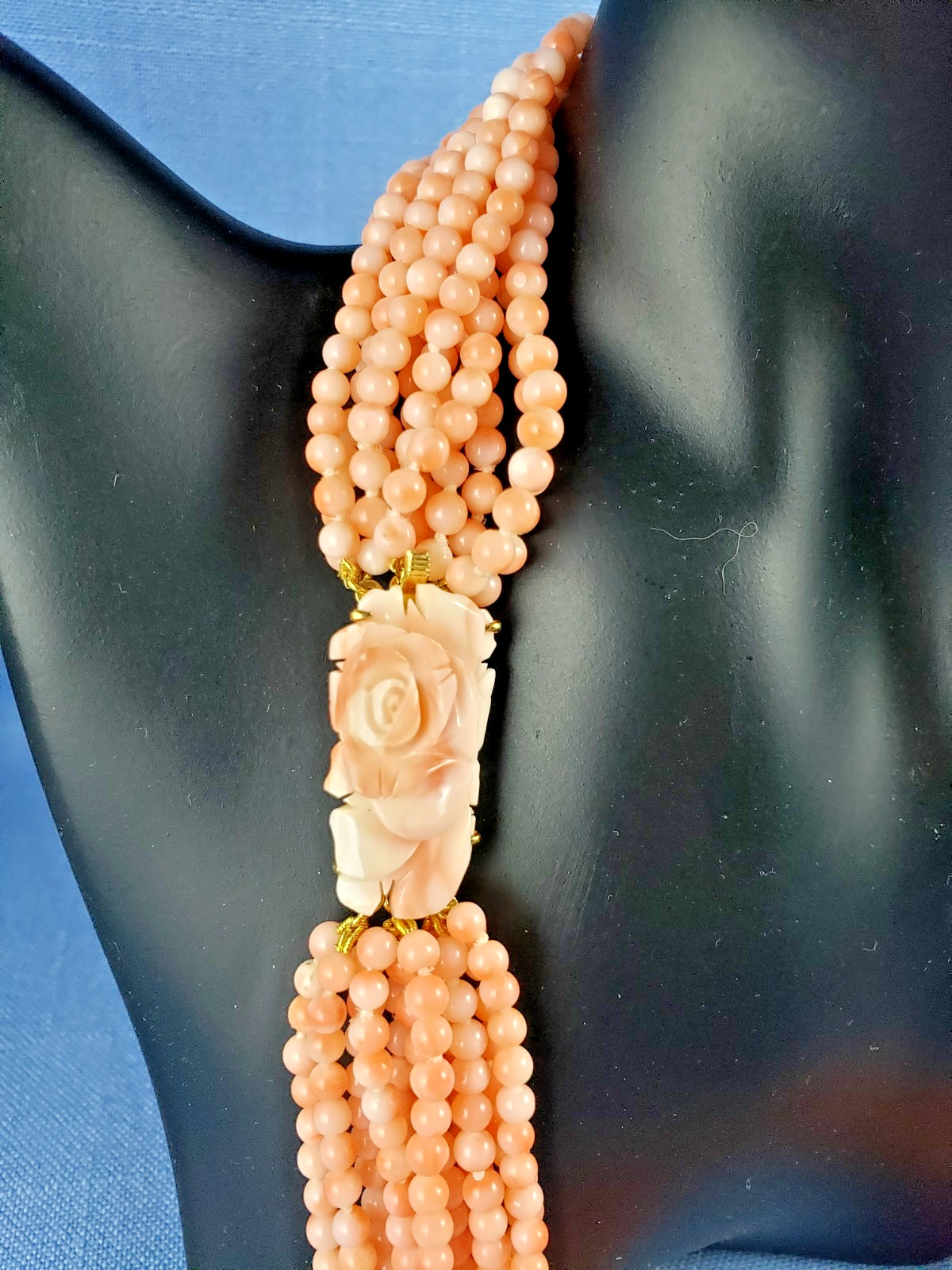 Angel skin coral multistrand 11 strands bead necklace carved rose 21″ 130 g