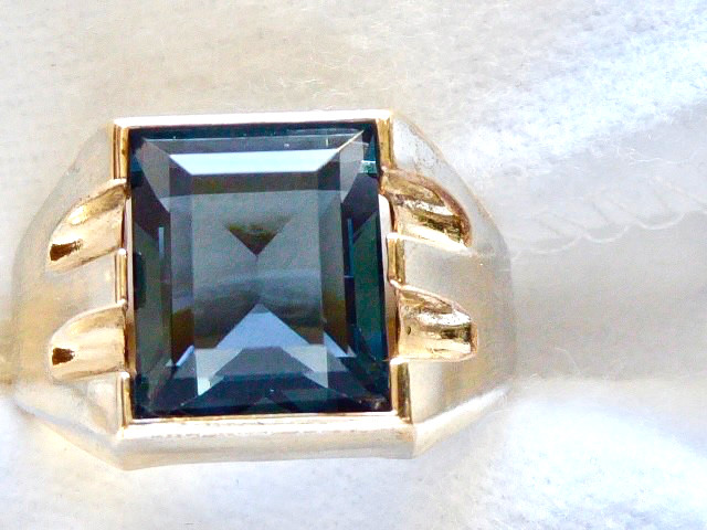 SIGNED V C VINTAGE 10K YELLOW GOLD FILLED NEW OLD STOCK 70’S SIZE 11 BLUE RING