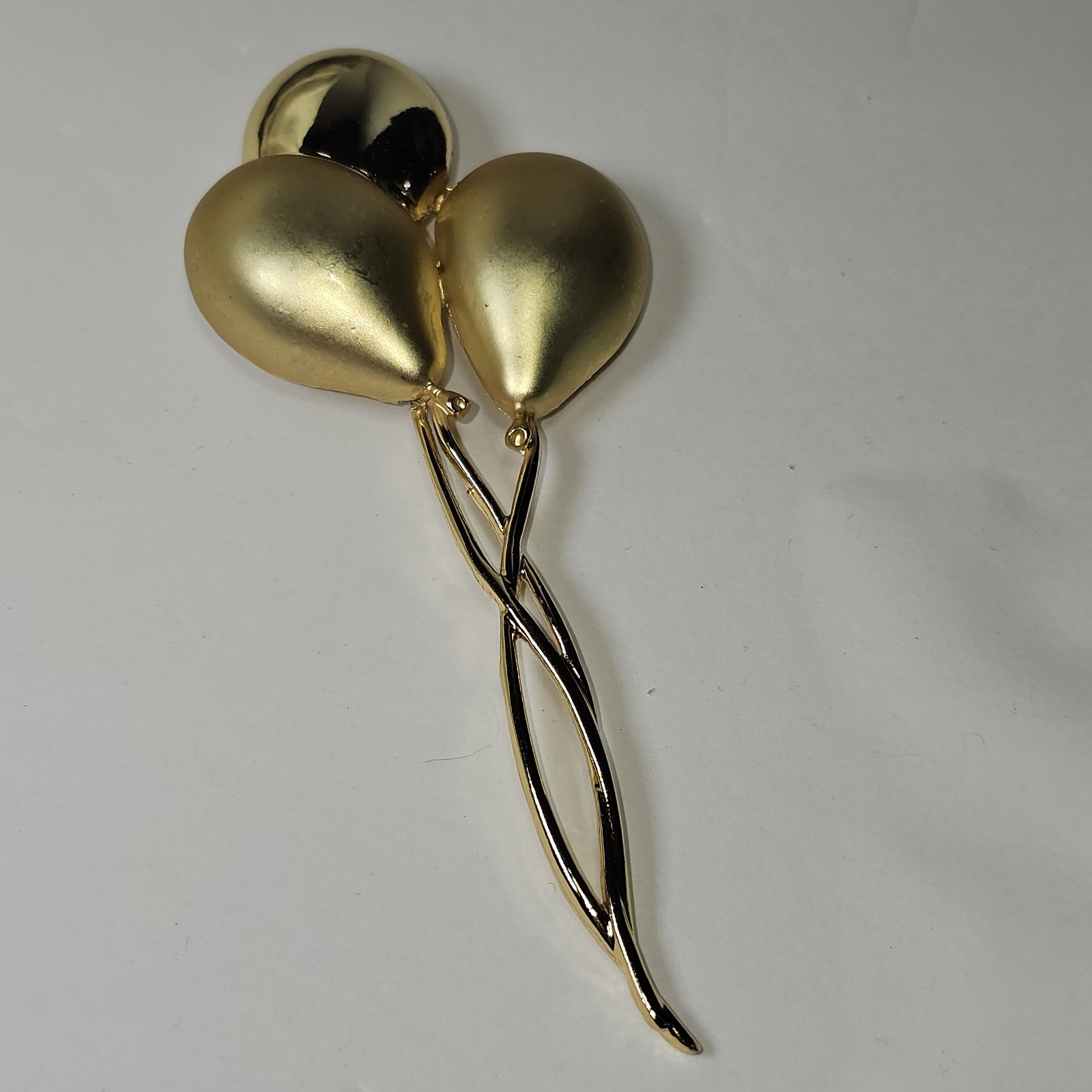 Vintage 10K Gold Plated LARGE BALLOON BROOCH Pin BIRTHDAY ANNIVERSARY RETIREMENT