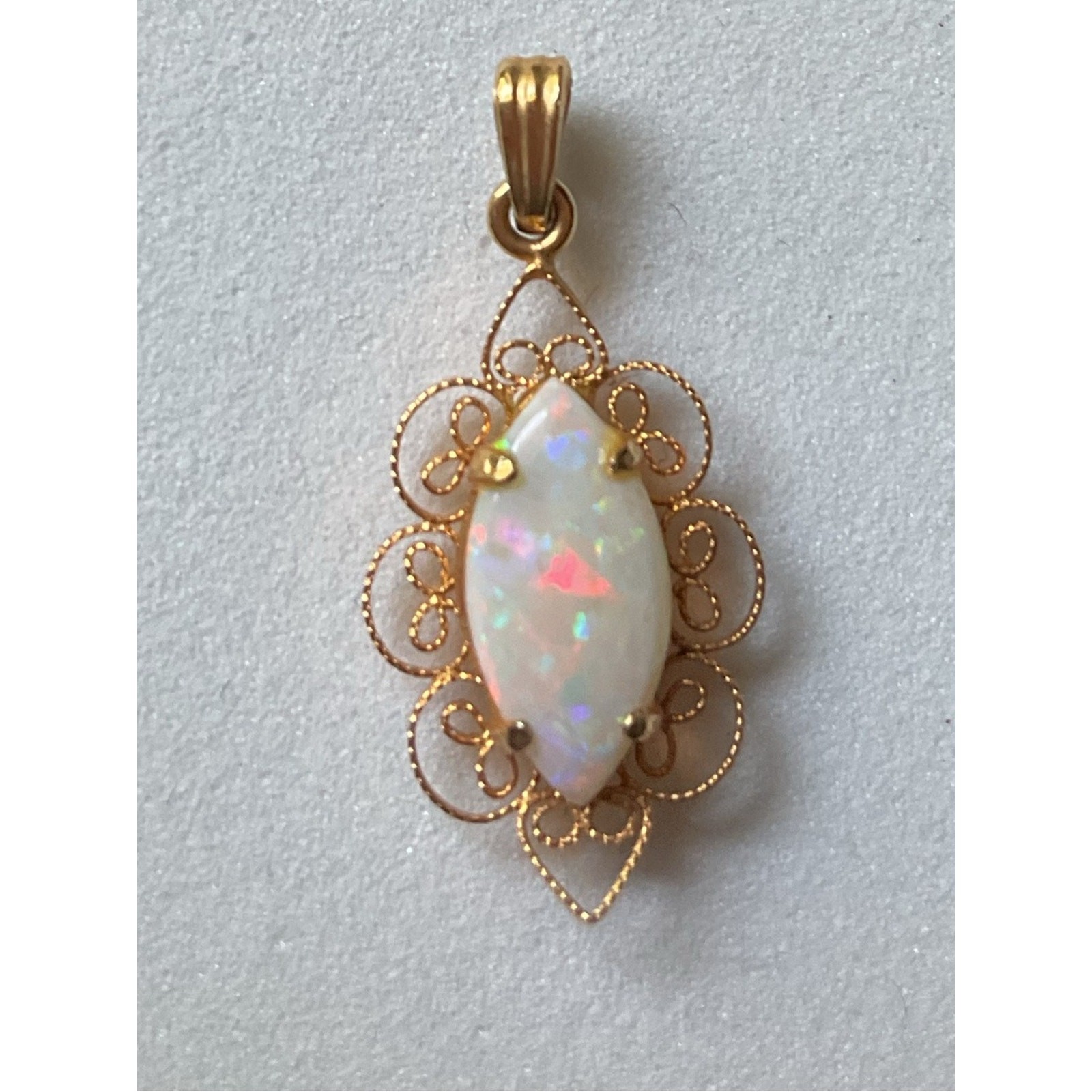 Vintage Faux Fire Opal Filigree Small Necklace Pendant Gold Tone