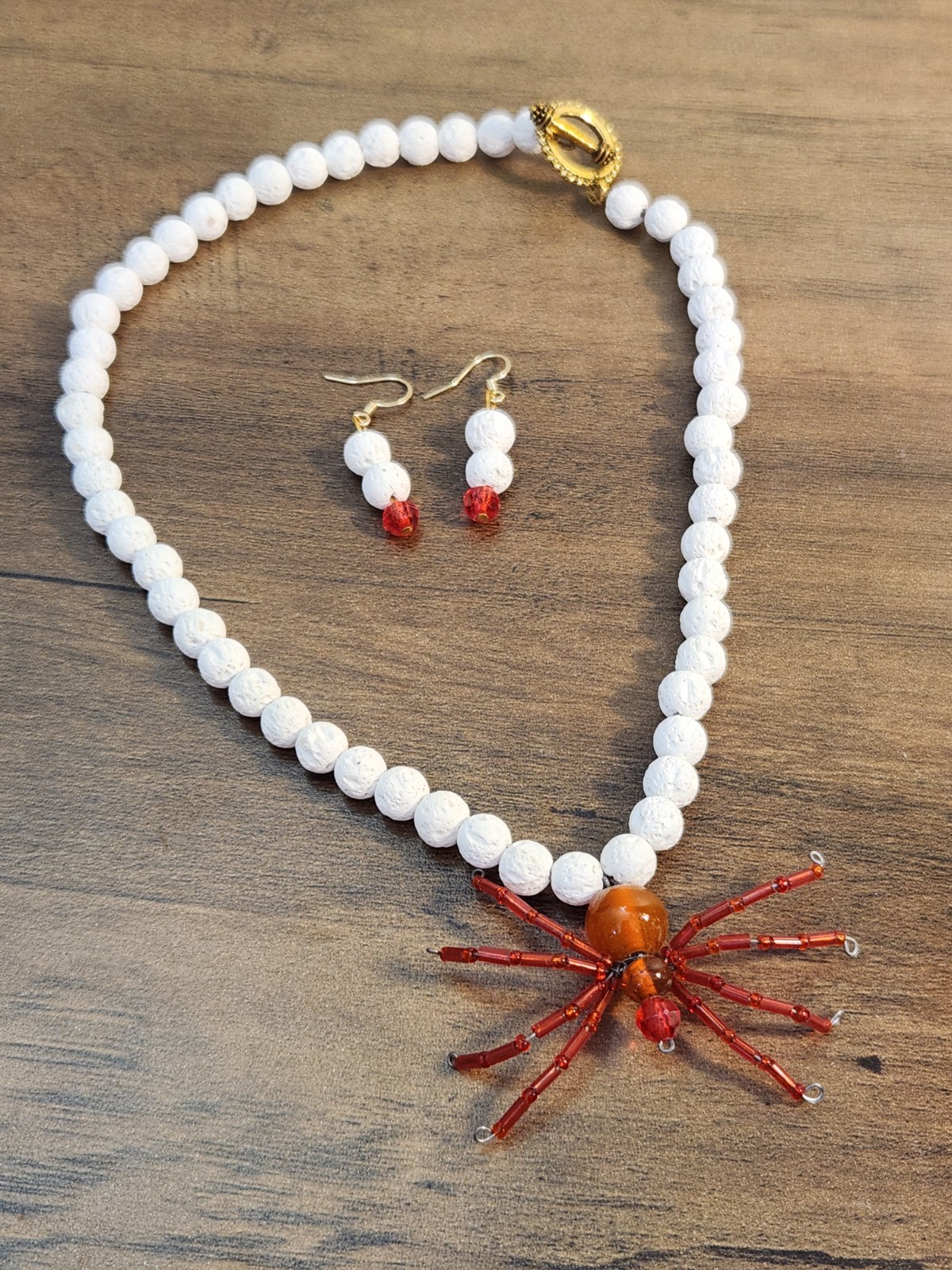 Vintage Spider Pendant Bleached Lava Beaded Necklace 17″ & Matching Earrings
