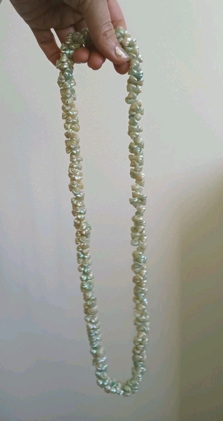 Vintage Trochus Shell Necklace Iridescent Blue Green Tasmanian Single Strand