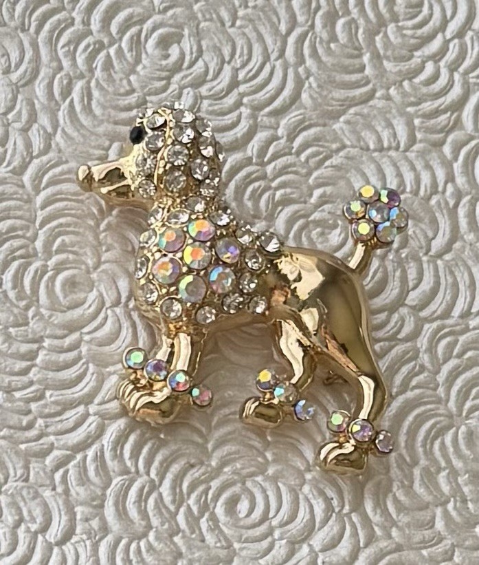 Poodle brooch pin / gold tone metal w/ cystals