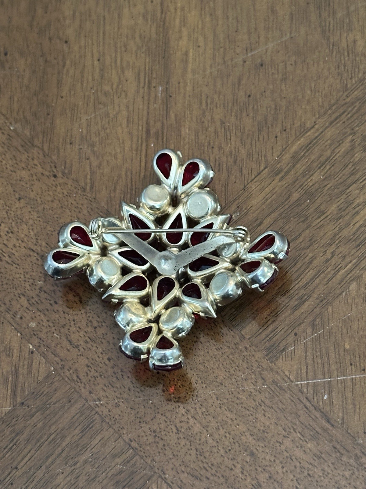 Vintage Dark Red & Clear AB Rhinestone Floral Cluster Brooch Gold Tone Nice!