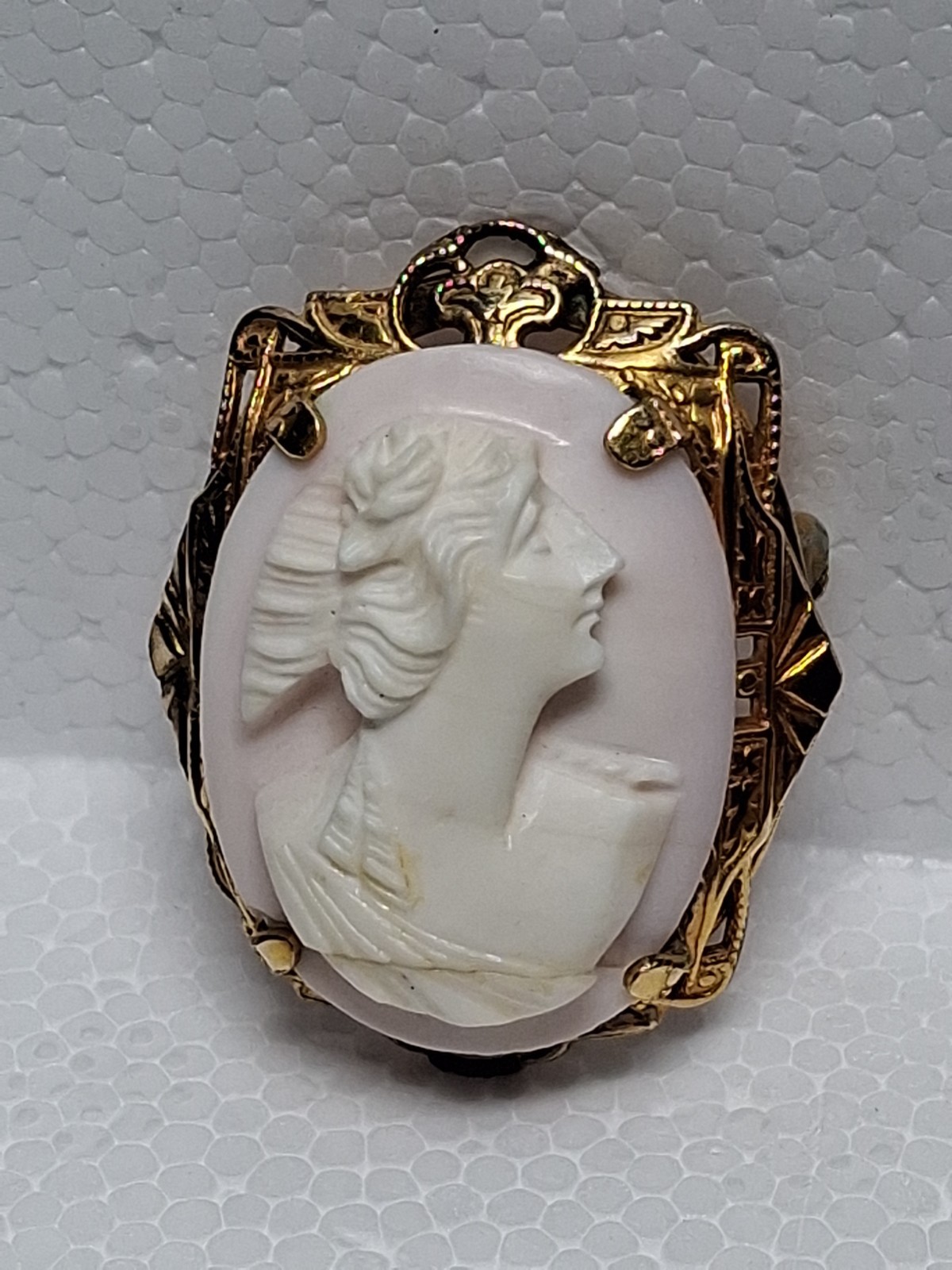 Antique Shell Cameo Brooch Pale Pink 1/20 12kt Gf Damage To Cameo Noted In Photo