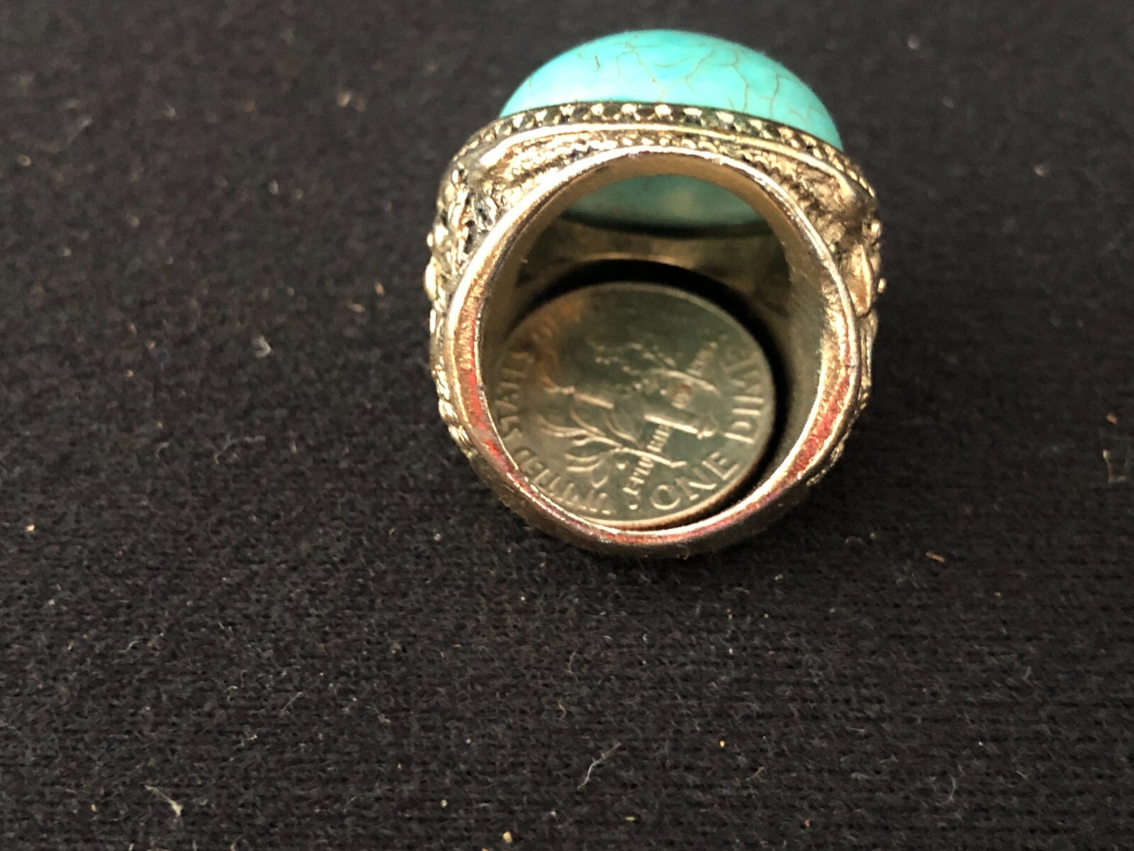 Vintage Ring, Oval shape Turquoise stone, Gold Tone, Size 7, Unknown Metal