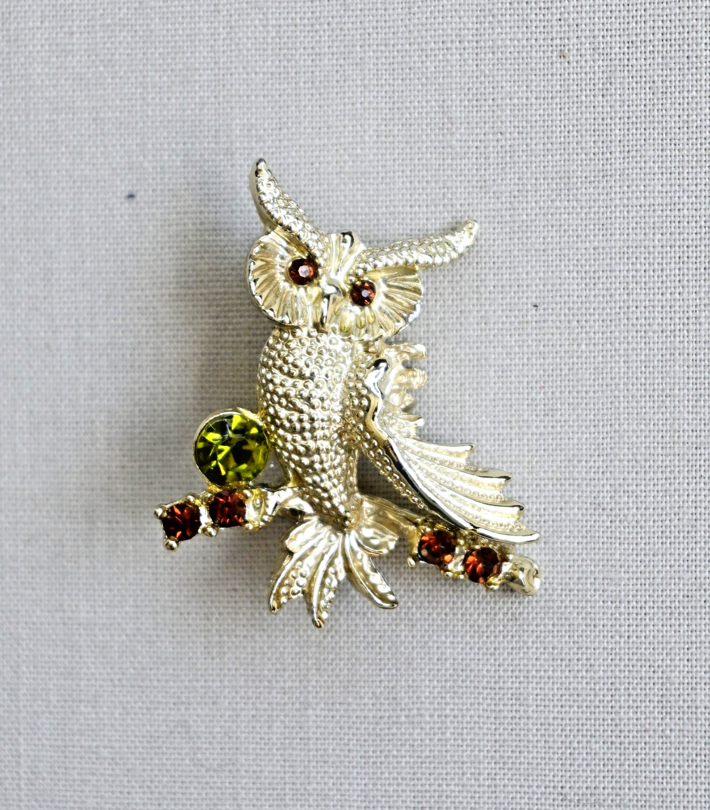 Vintage Owl Brooch Textured Gold Tone Bird Pin with Rhinestone Crystal Glass