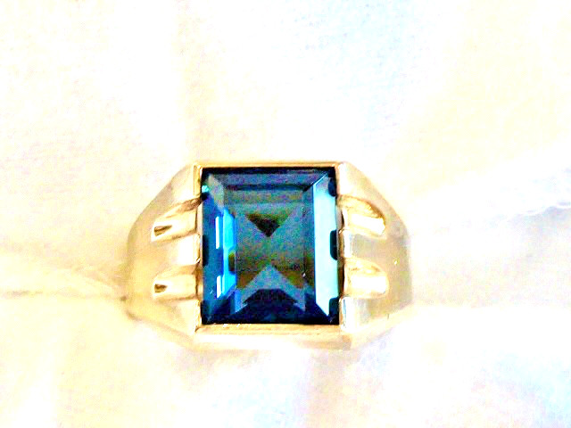 SIGNED V C VINTAGE 10K YELLOW GOLD FILLED NEW OLD STOCK 70’S SIZE 11 BLUE RING