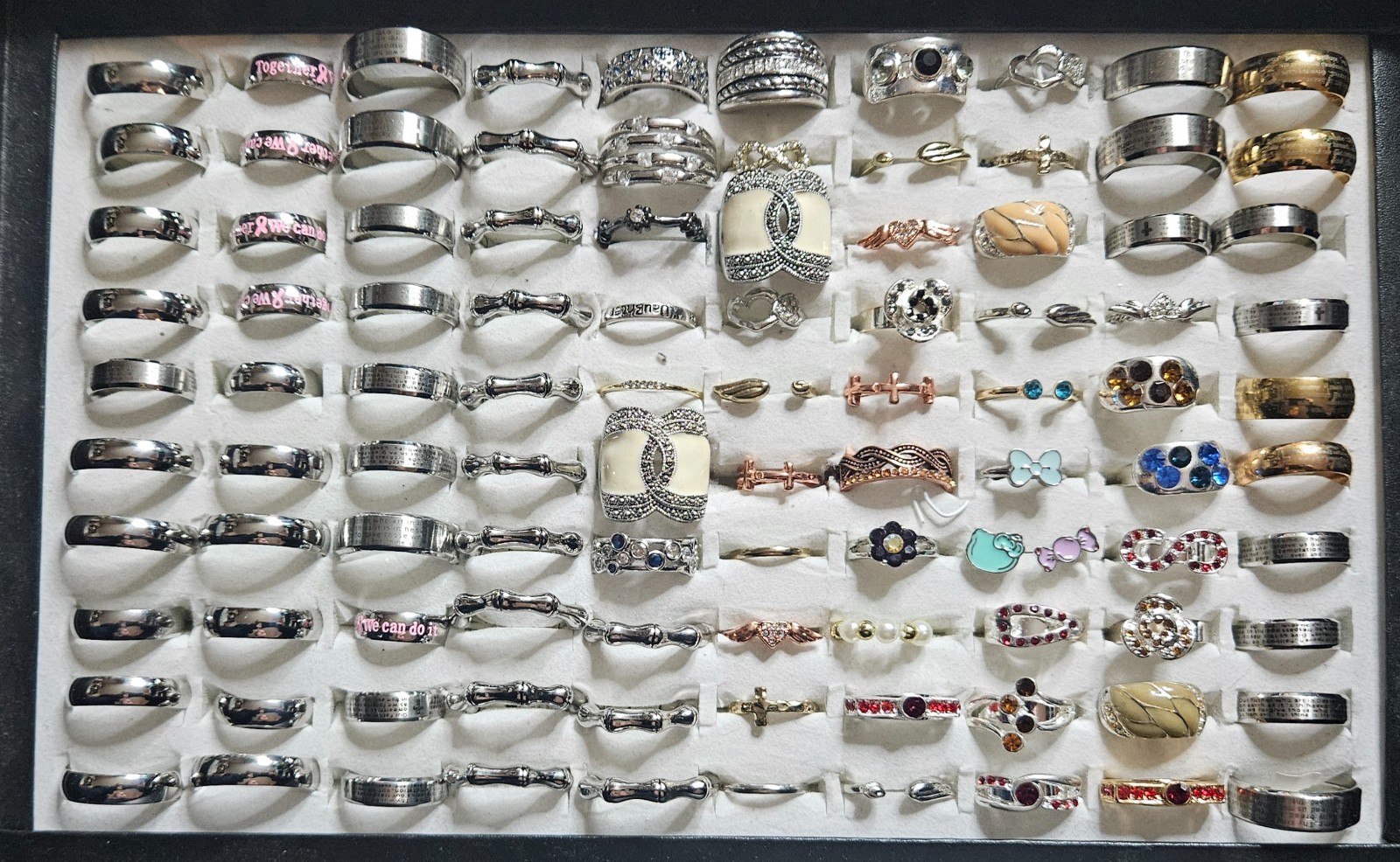 Vintage Estate & Modern Costume Jewelry 1lb Lot Mix Gold & Silver Tone, chunky,