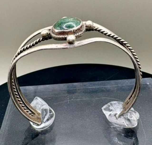 Vintage Sterling Silver 925 Green Stone Cuff Bracelet Open Bangle Artisan Boho 2