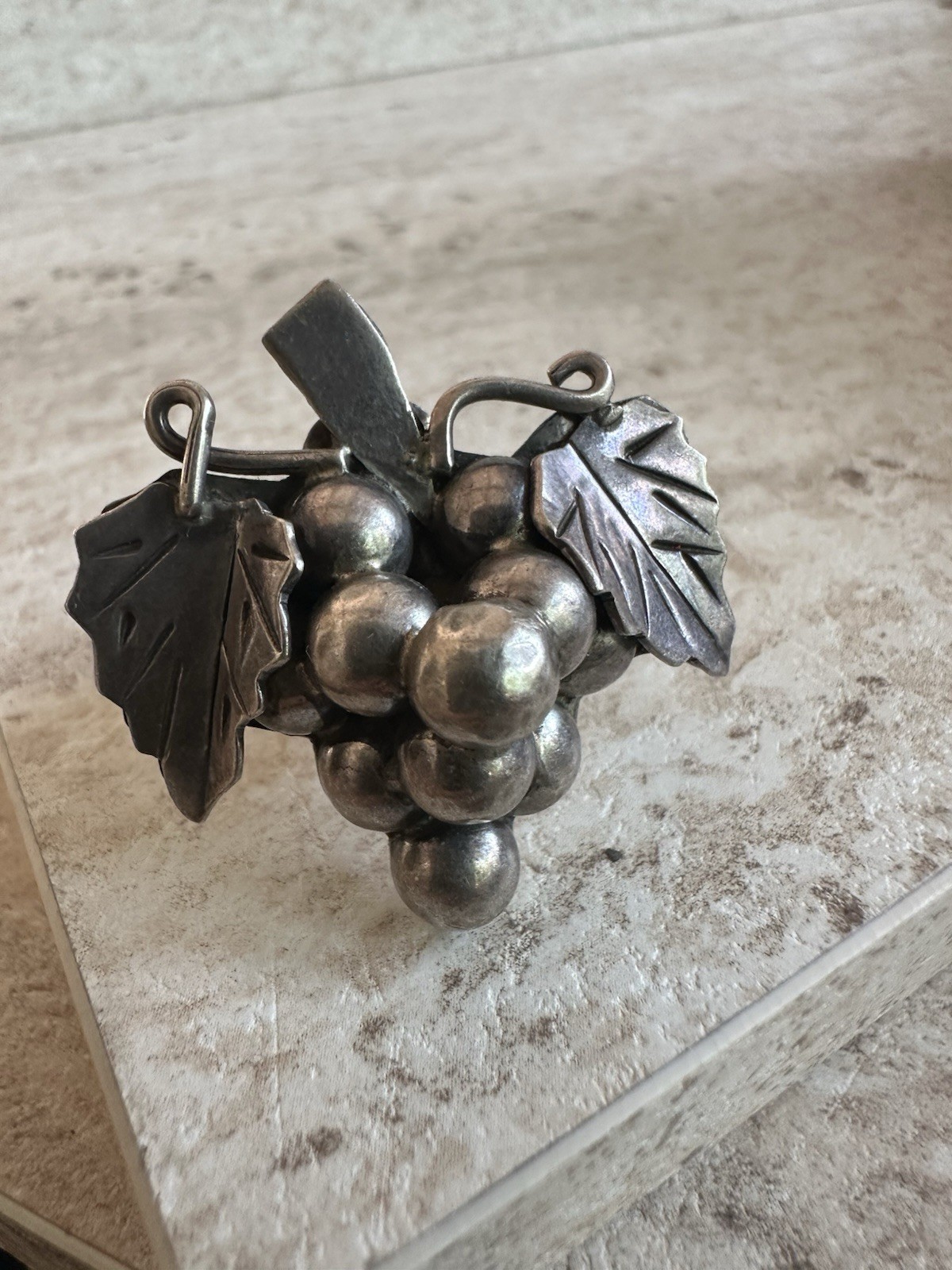 925 Sterling Silver Mexico Vintage Grape Cluster Leaf Ring