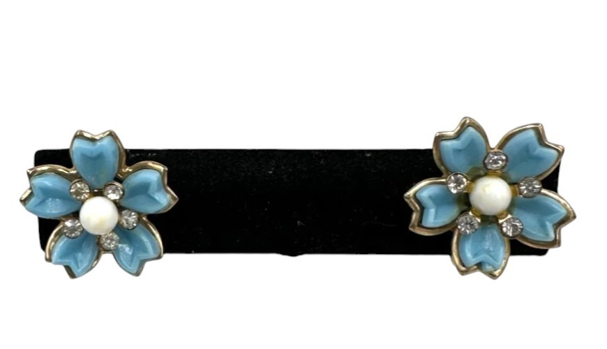 Vintage Blue Flower Screw Back Earrings Silver Tone Faux Pearl Rhinestone