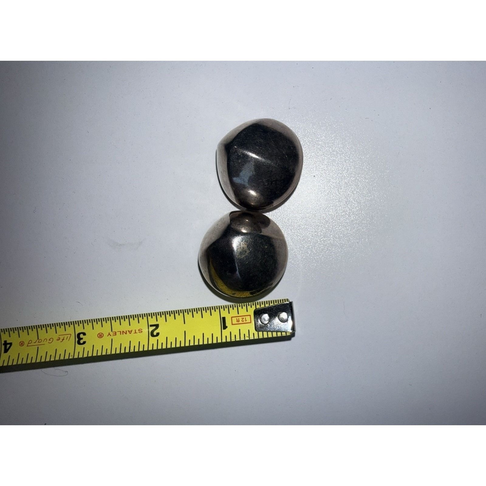 Vintage Y2K Silver-Tone Dome Clip On Earrings Jewelry