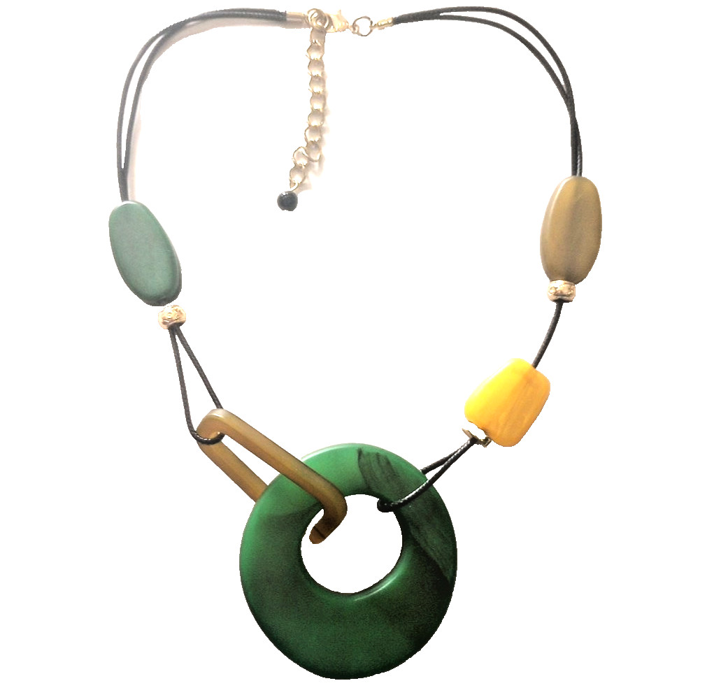 Chunky Green Lucite Statement Necklace 22.5- 25.5″ Adjustable Unsigned EUC