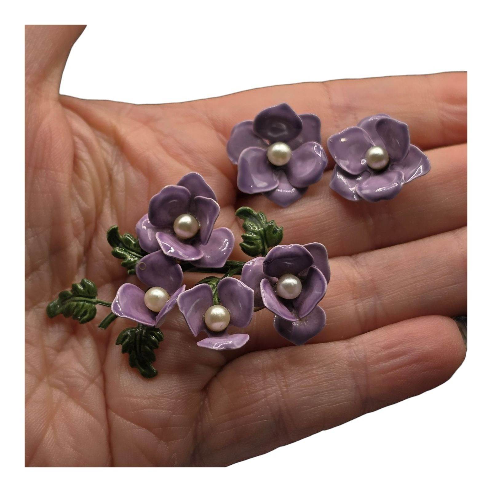 Lilac Enamel Floral Brooch Clip-On Earrings Set Faux Pearls Vintage Jewelry