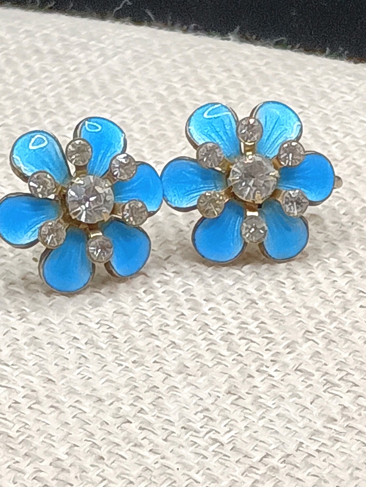 Vintage Blue Flower Earrings Guilloche Enamel Rhinestone .75″ Screw Back