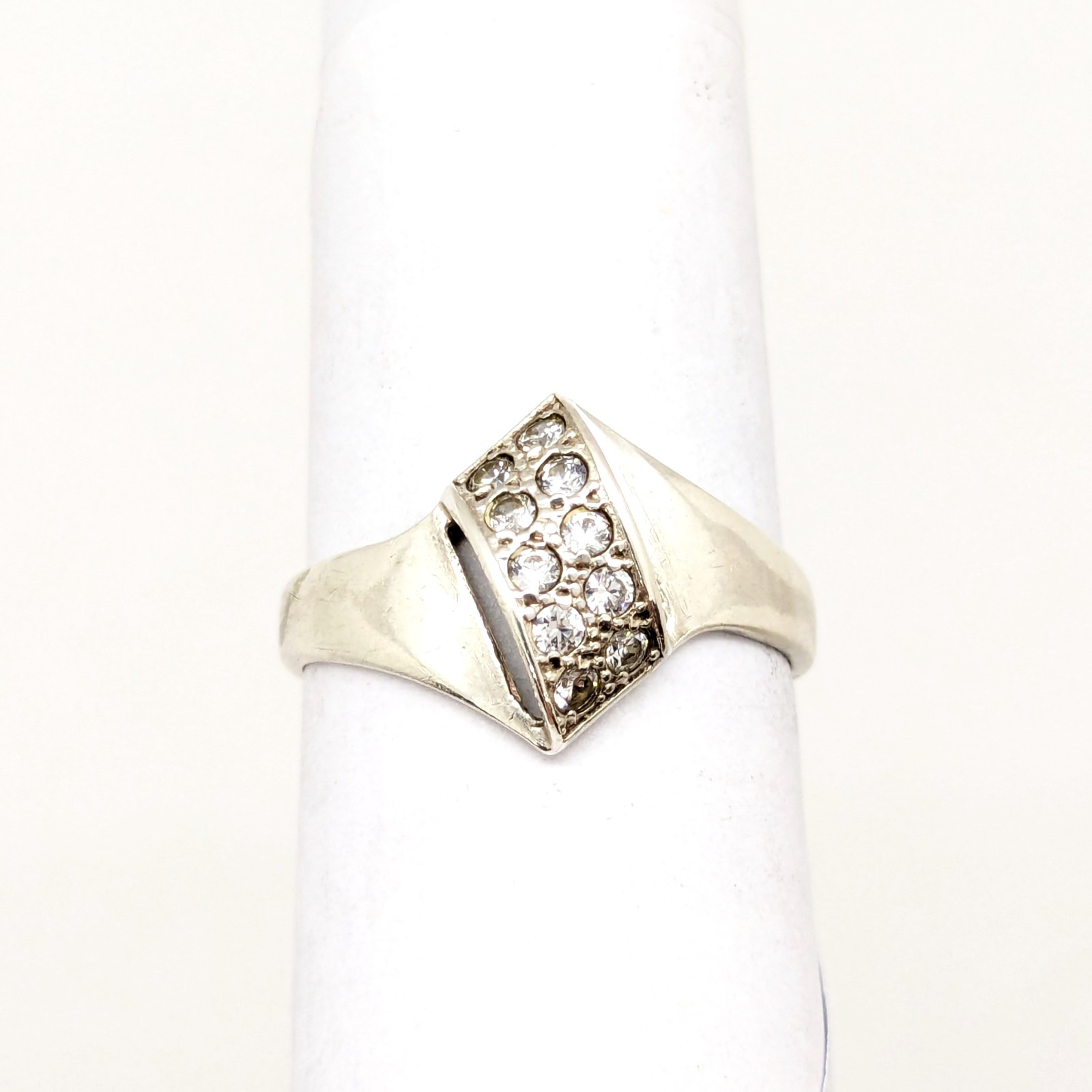 Vintage Elegant RING Silver 925 with Chic Bright Inserts -size: 8US (18mm) | #47