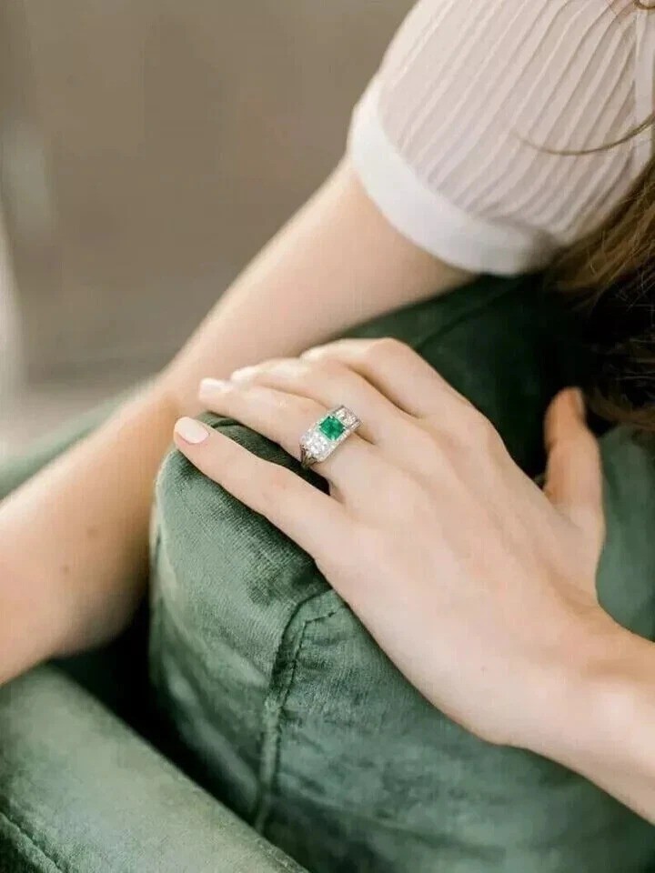 Vintage Art Deco Style Filigree 4.5Ct Lab Created Emerald 14K White Gold FN Ring