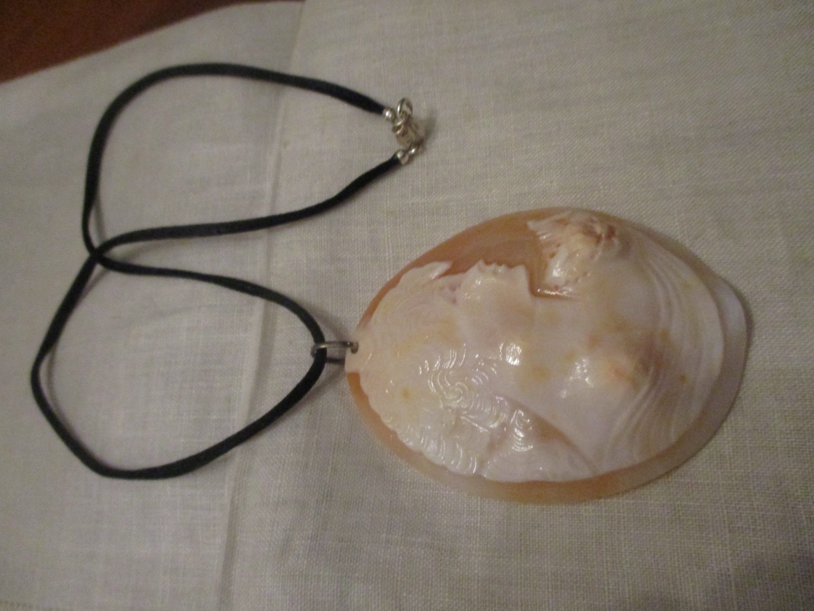 Vintage sterling silver M+M Scognamiglio large cameo pendant, 3 x 2 1/4″, 17″