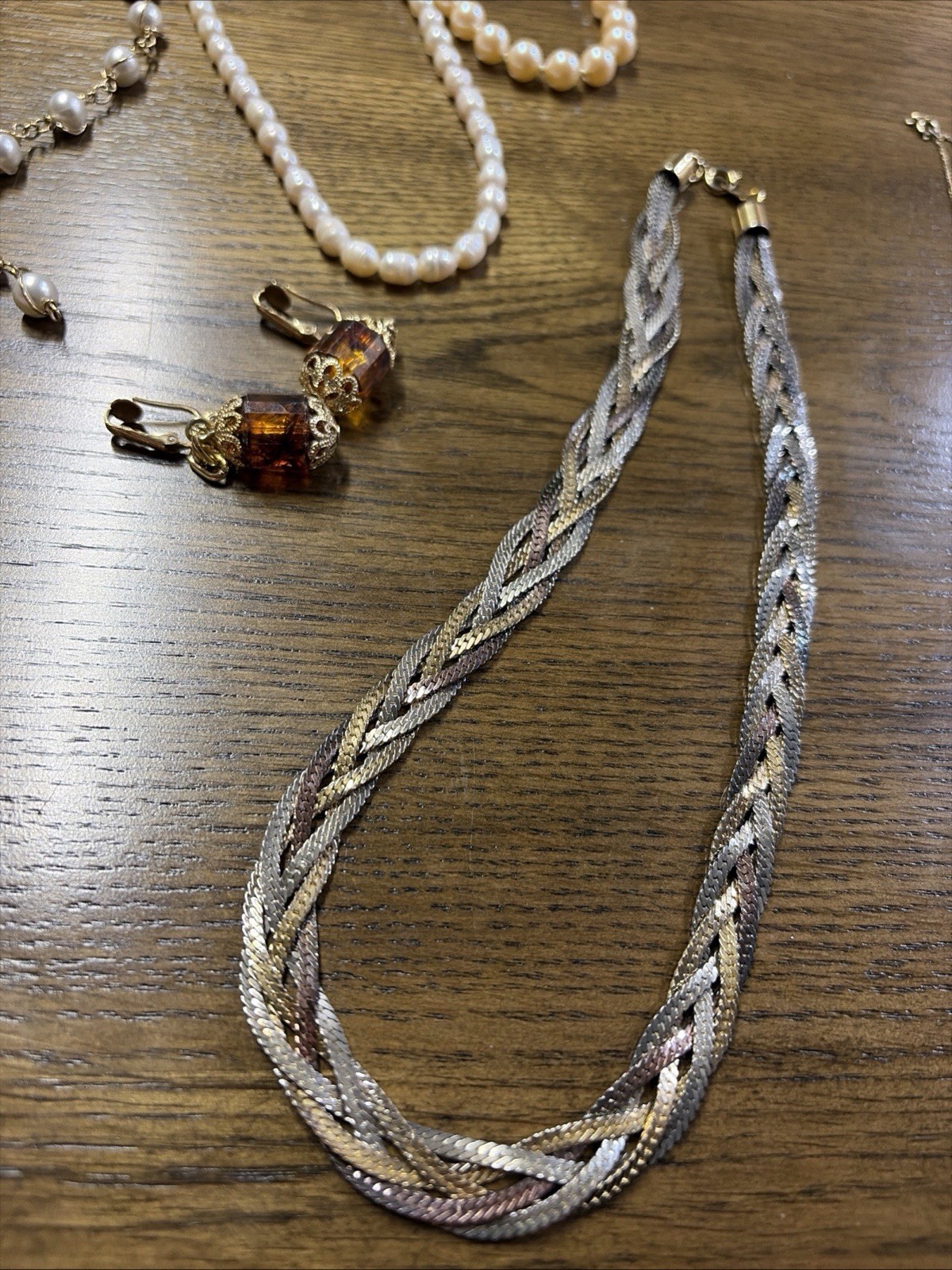 Costume Jewelry Items Vintage to Now Mixed Lot, All Wearable 17 Pieces
